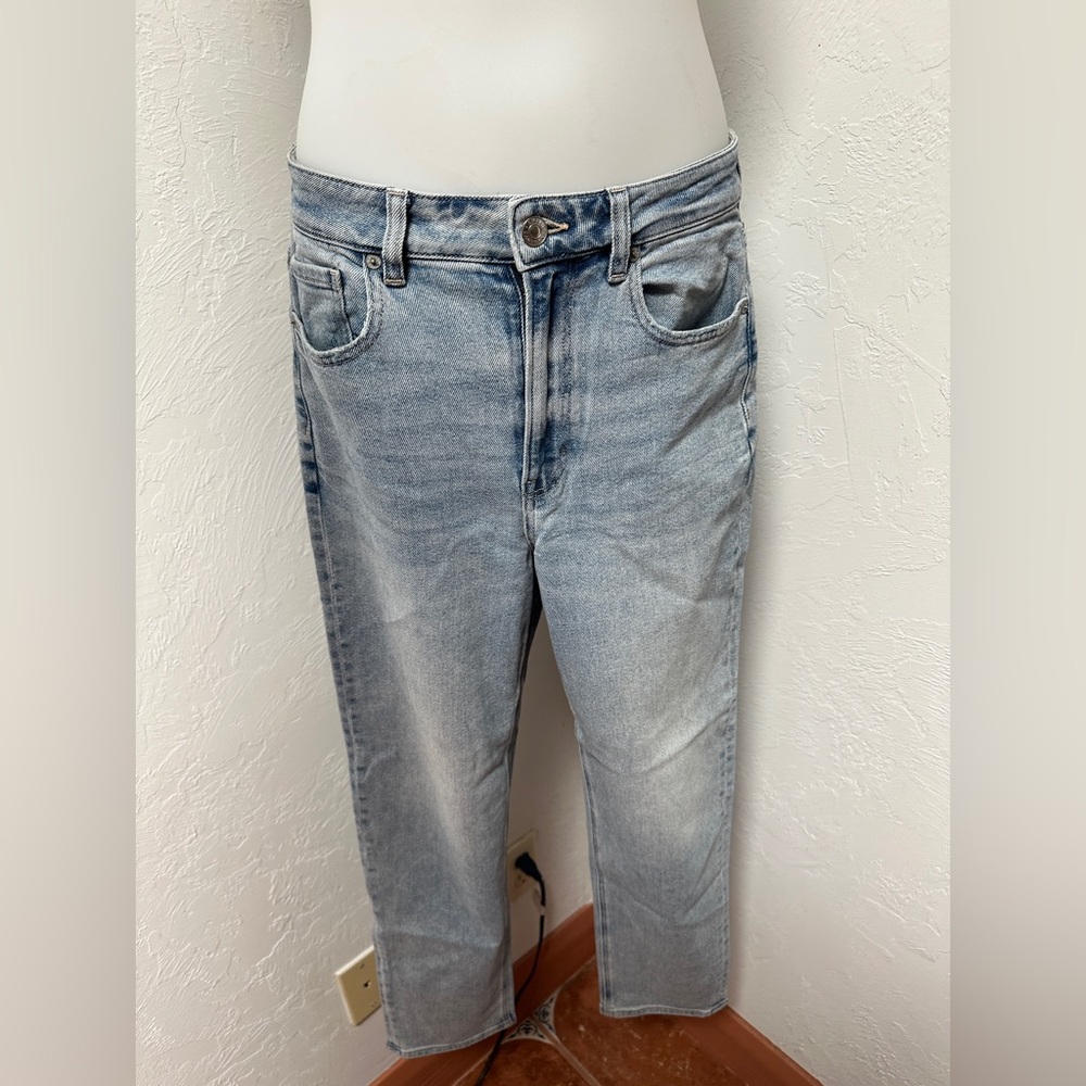 American Eagle Outfitters Light Blue Mom Jeans